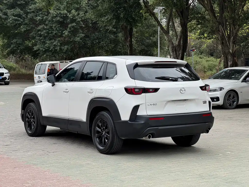 Mazda CX-50 2.0 L