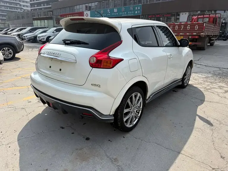 Infiniti ESQ 英菲尼迪ESQ 2014款 1.6 L 率臻版