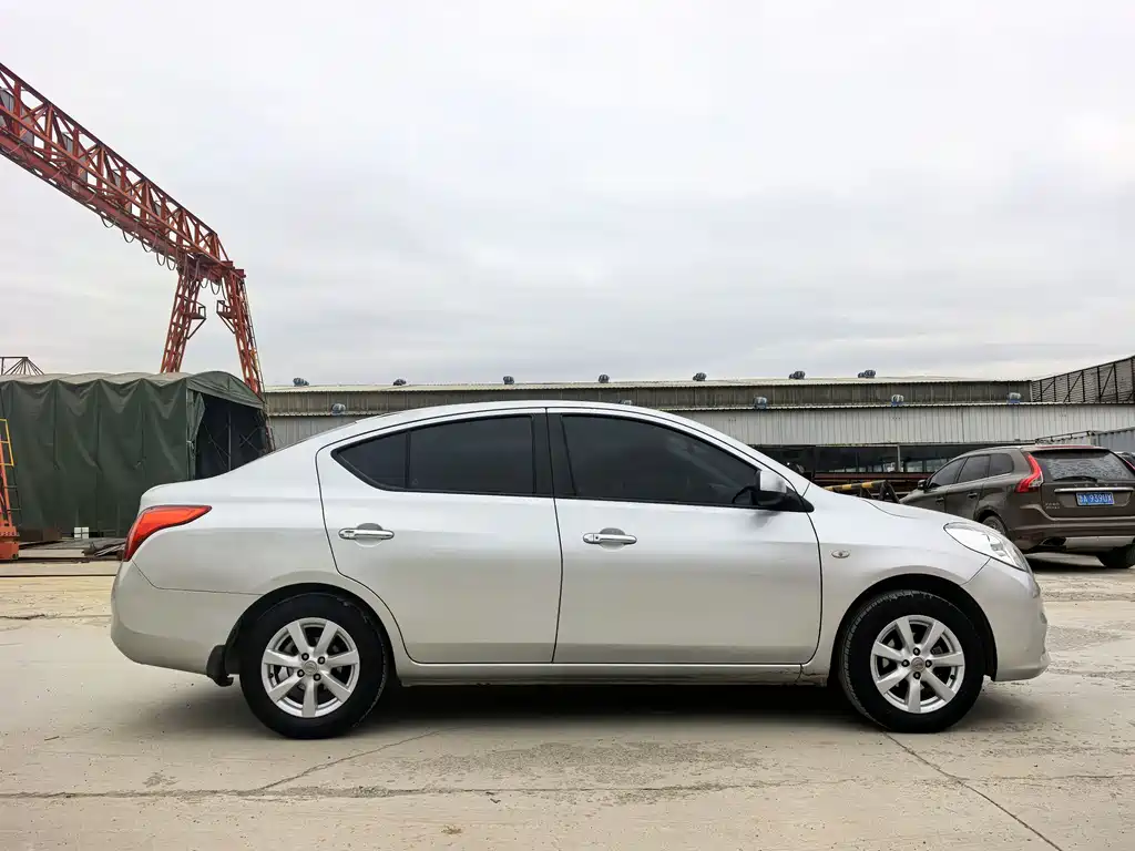 Sunny 1.5 XL CVT Luxury