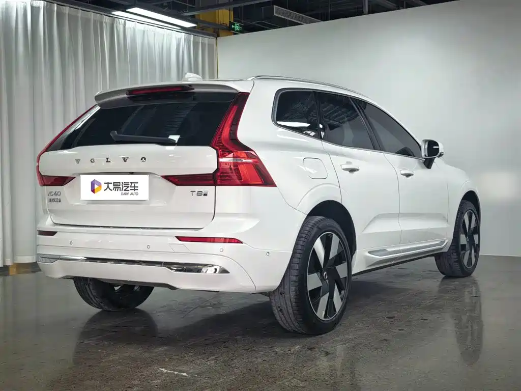 Volvo XC60 PHEV PHEV Hybrid Long Range 4 WD Smart Vision Luxury