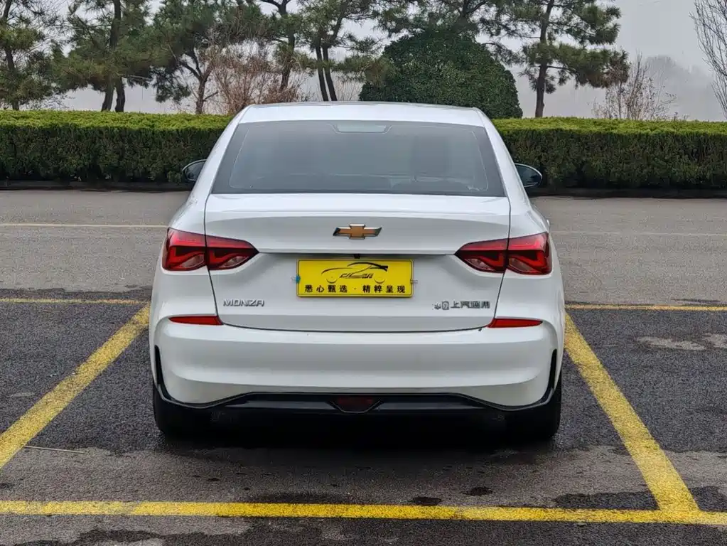 Monza 1.5 L DCT Pleasure