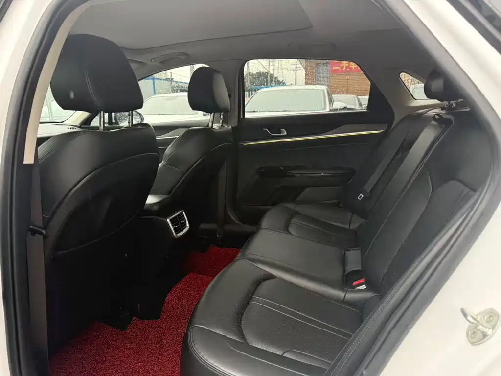 Kia K5 270 T CVVD Luxury