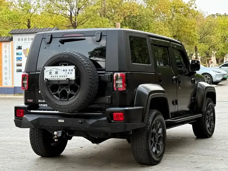 BAIC BJ40 2.0 D Auto 4 WD Blade Hero Swordsman (Front/Rear E-Lock)