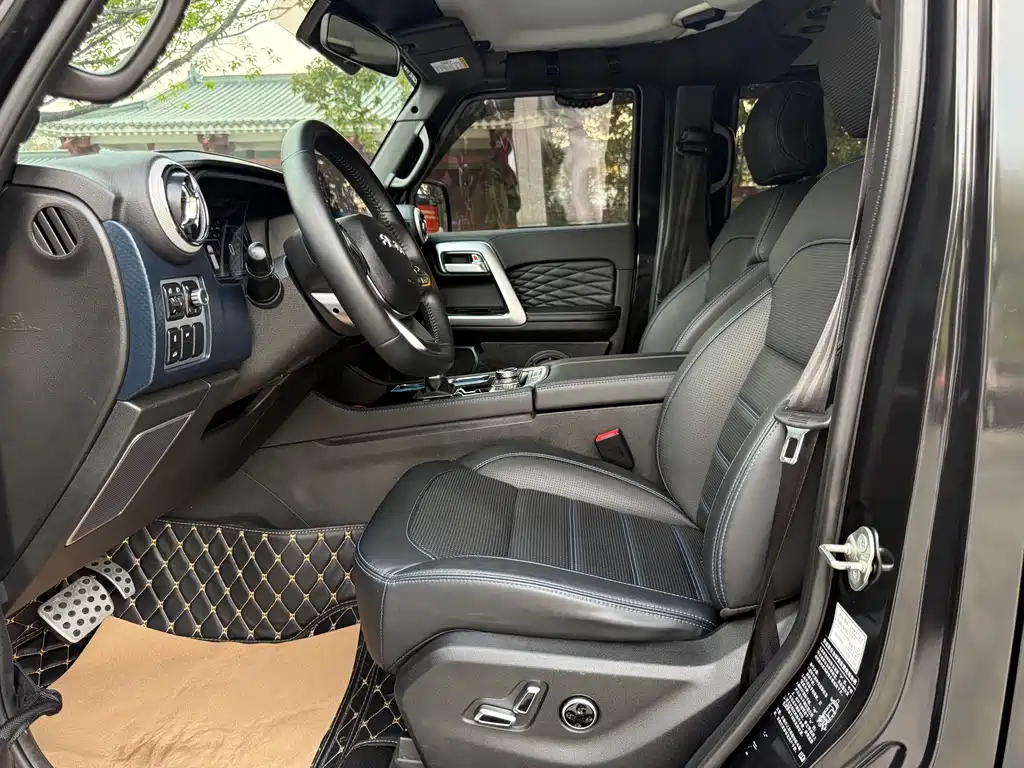 BAIC BJ40 2.0 D Auto 4 WD Blade Hero Swordsman (Front/Rear E-Lock)