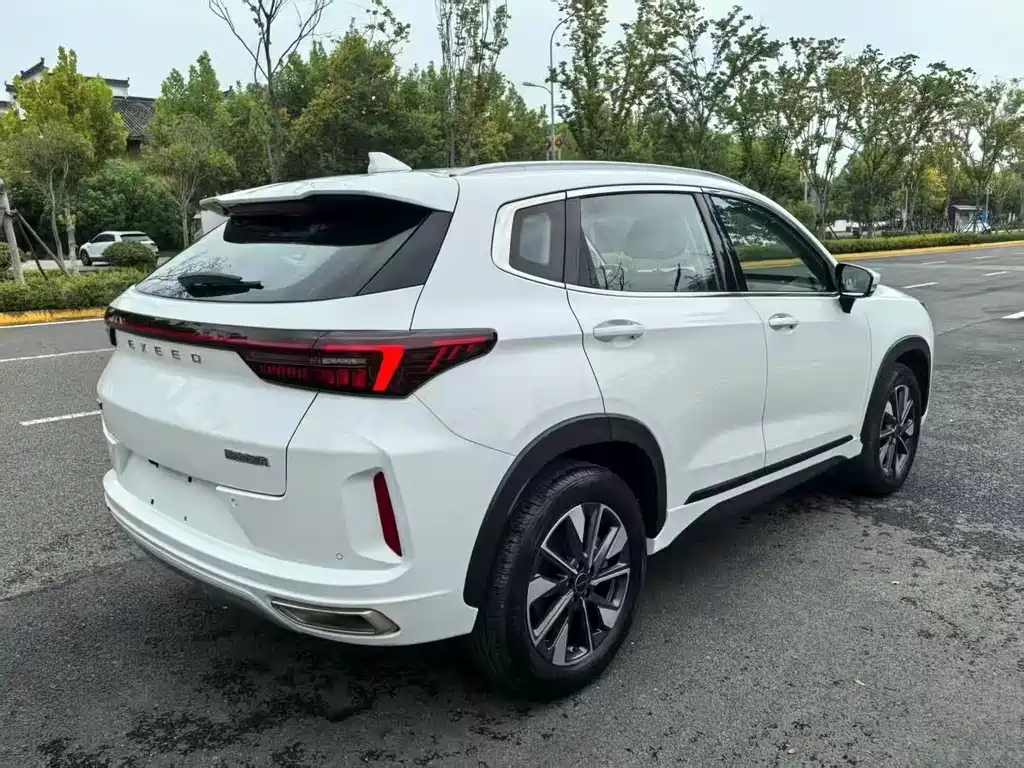 Exeed Zhuifeng C-DM 1.5 TCI-DHT 105 KM Ride Wind