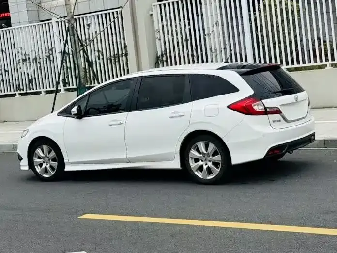 Honda Jade 1.8 L Auto Comfort 5-seat