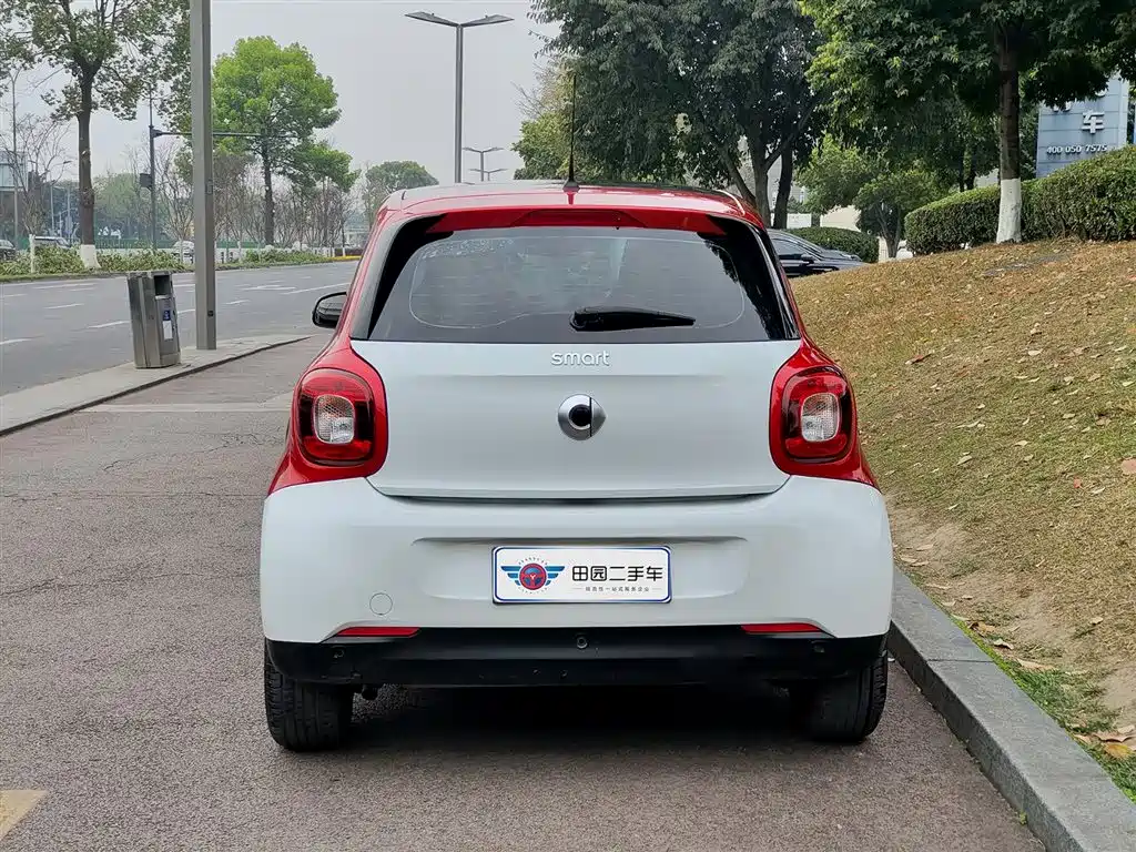 smart forfour 1.0 L 52 kW Passion