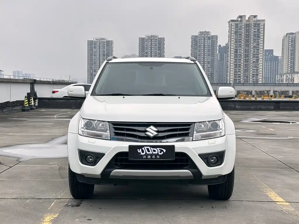 Grand Vitara 2.4 L AT Luxury Navigation 5-door