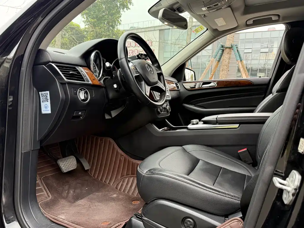 Mercedes-Benz M-Class ML 400 4 MATIC Dynamic