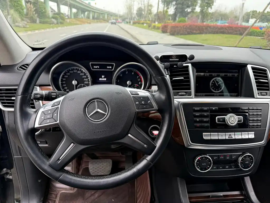 Mercedes-Benz M-Class ML 400 4 MATIC Dynamic