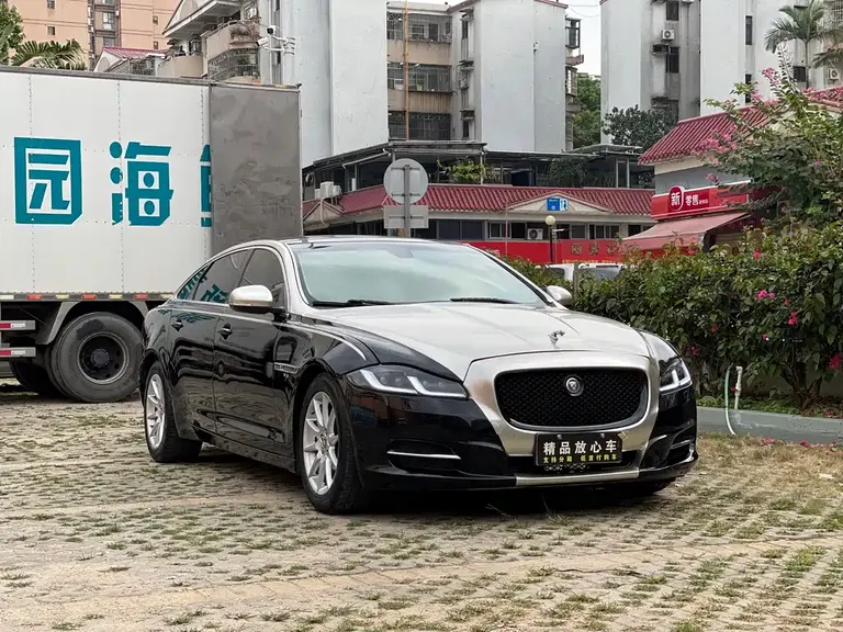 Jaguar XJ XJL 3.0 Panoramic Business