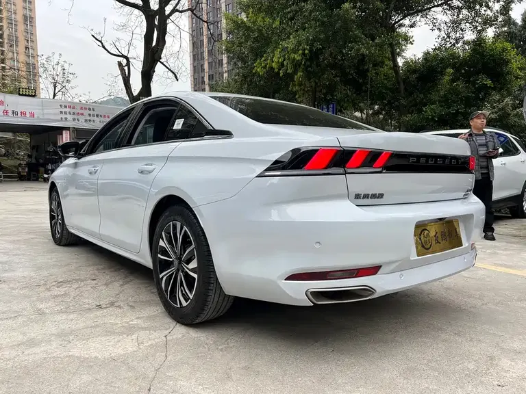 Peugeot 508 508 L 400 THP Control Flagship
