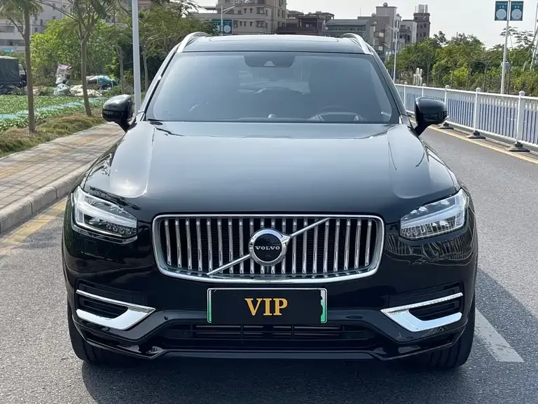 Volvo XC90 PHEV 沃尔沃XC90插电式混动 2022款 改款 E驱混动 T8 智尊豪华版 7座