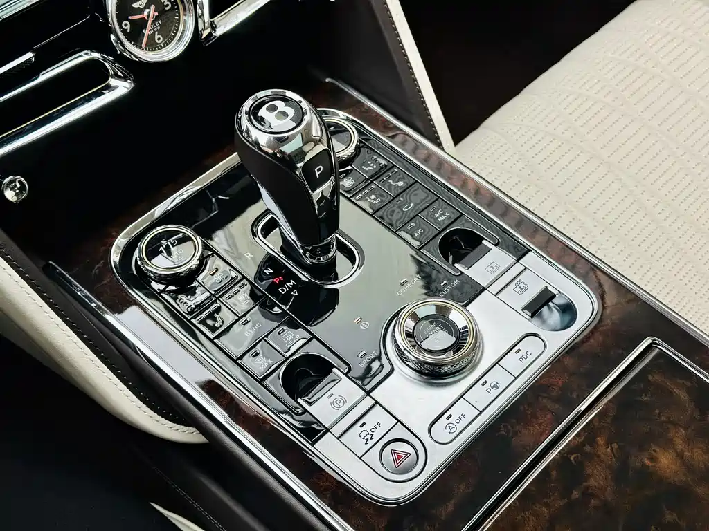 Flying Spur 6.0 T W12 Standard