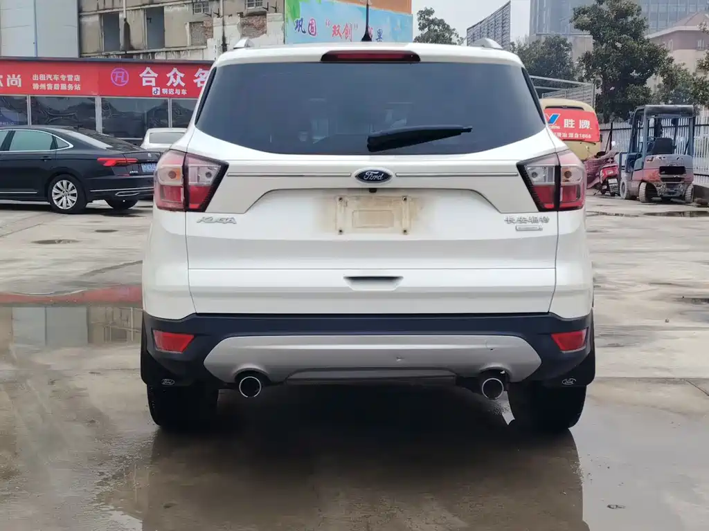 Kuga EcoBoost 180 2 WD Fine Wing