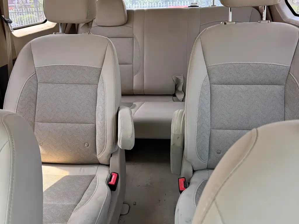 Wuling Hongguang 1.5 L S Standard L2 B