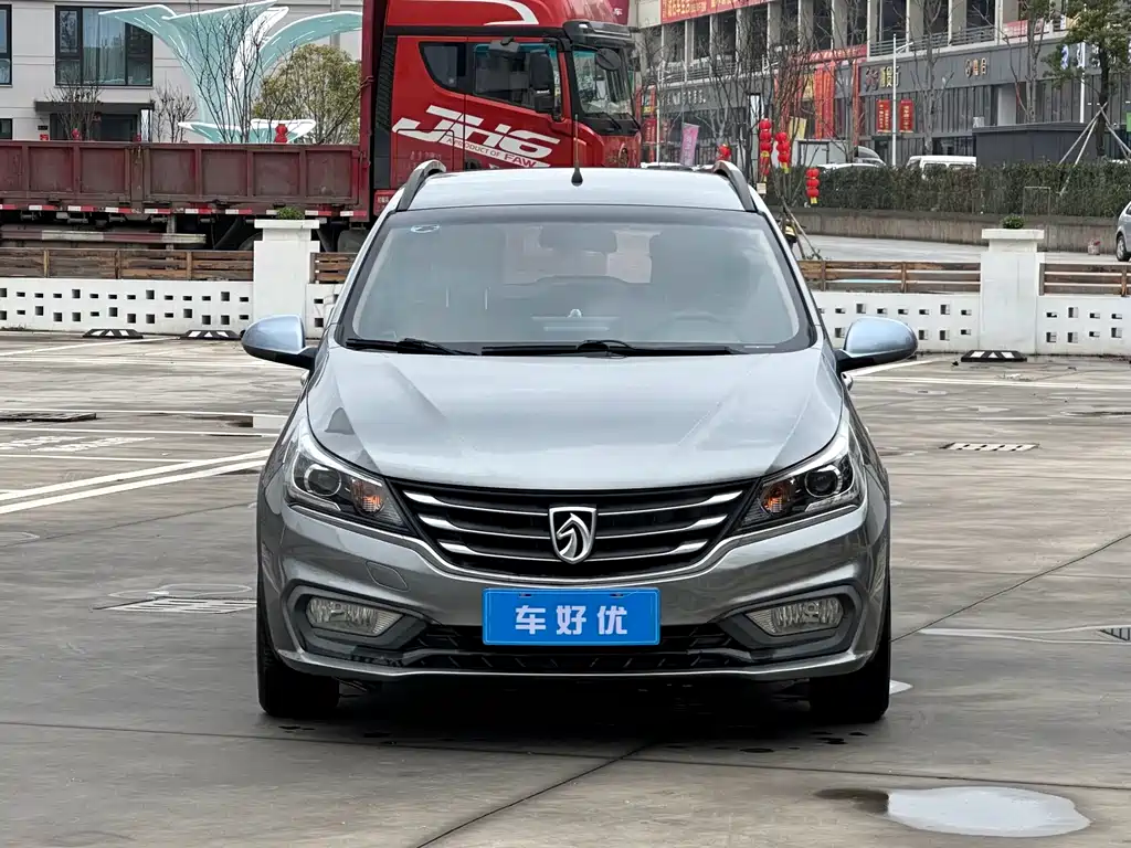Baojun 310 W 1.5 L Manual Comfort CN-V
