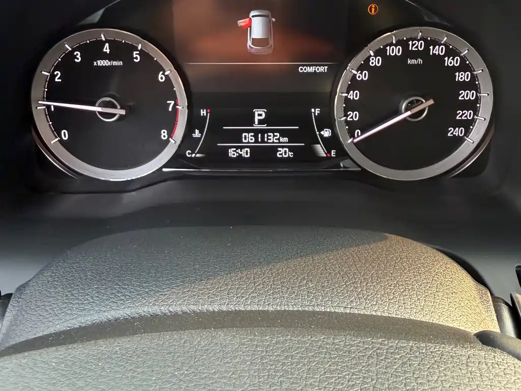 Honda UR-V 370 TURBO 4 WD Premium CN-V