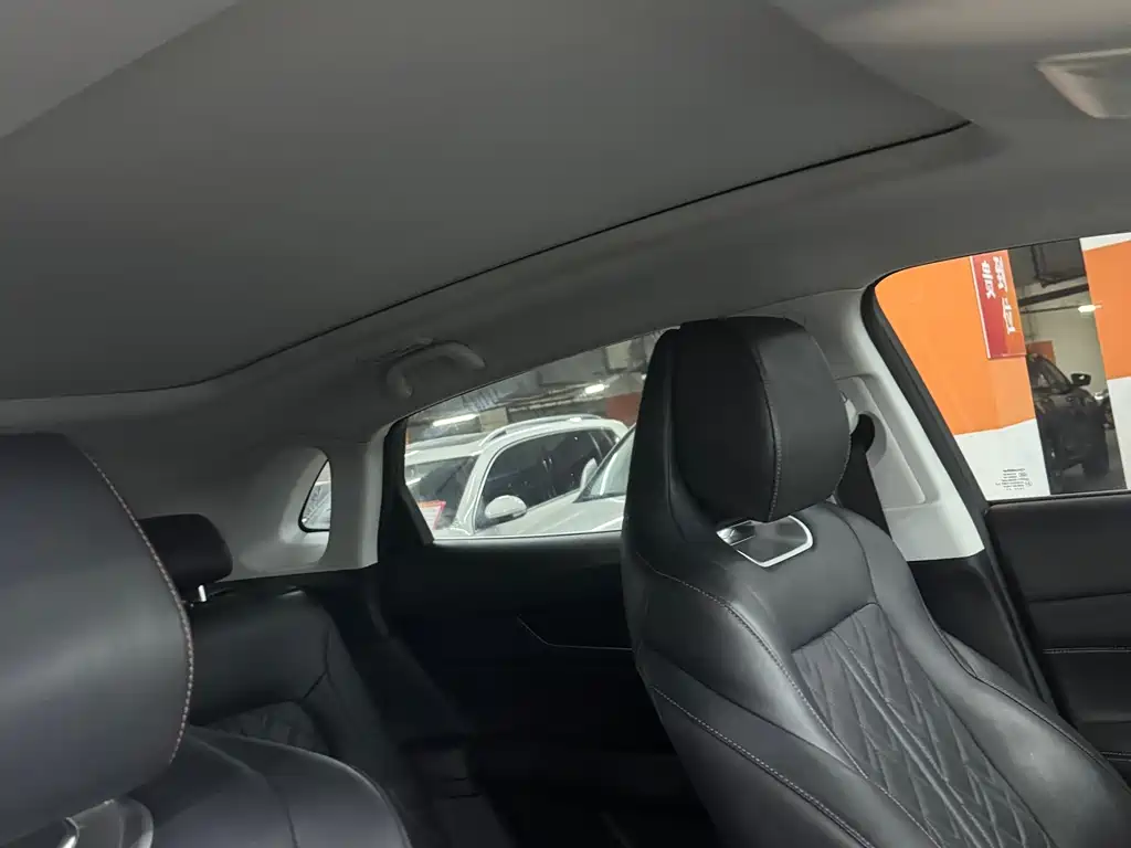 Changan UNI-K 2.0 T Outstanding