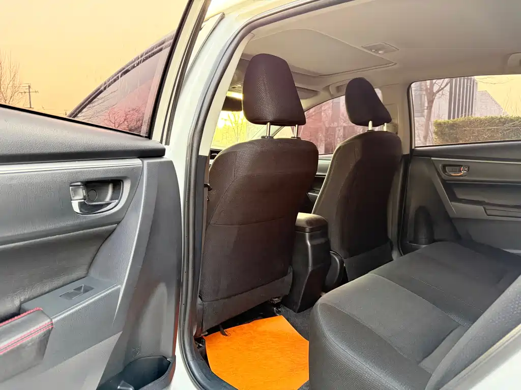 Levin 1.6 G CVT Elite