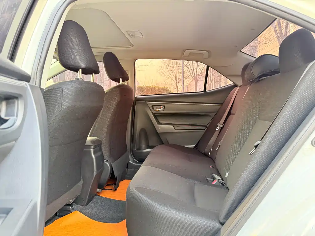 Levin 1.6 G CVT Elite