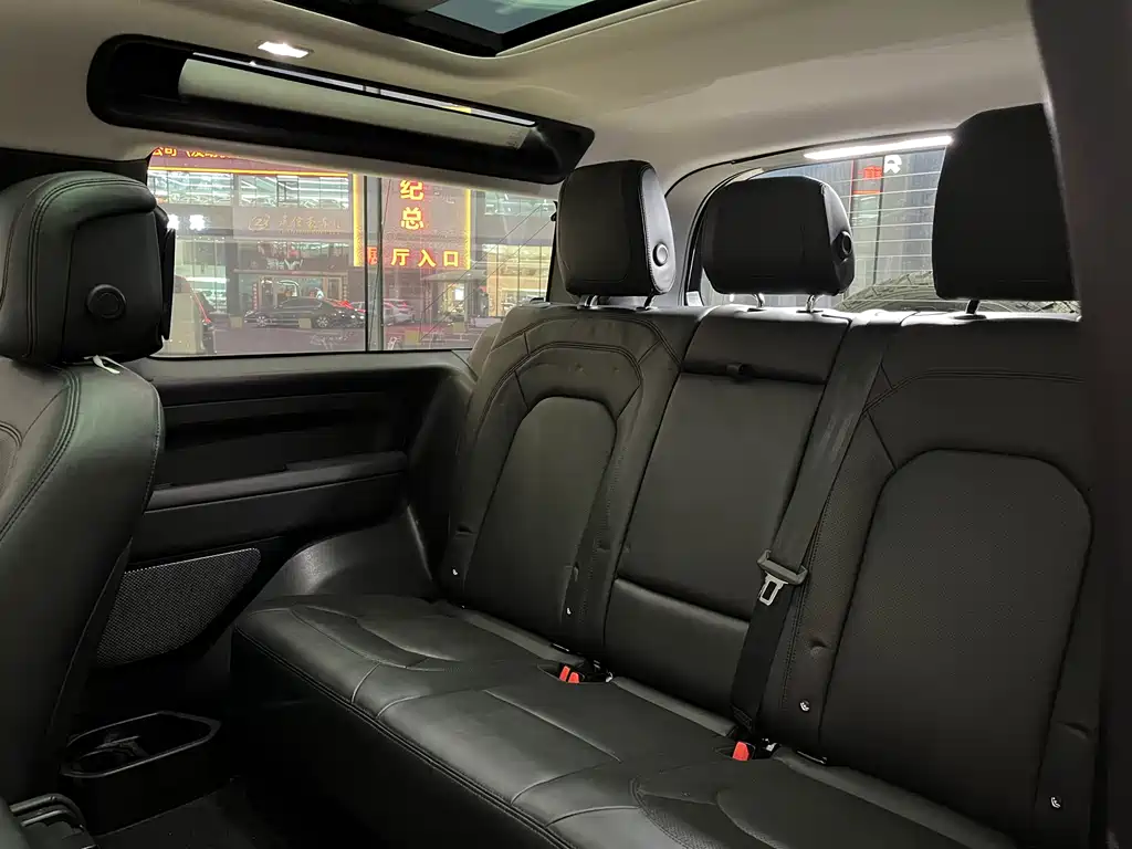 Land Rover Defender 90 3.0 T P400 XS