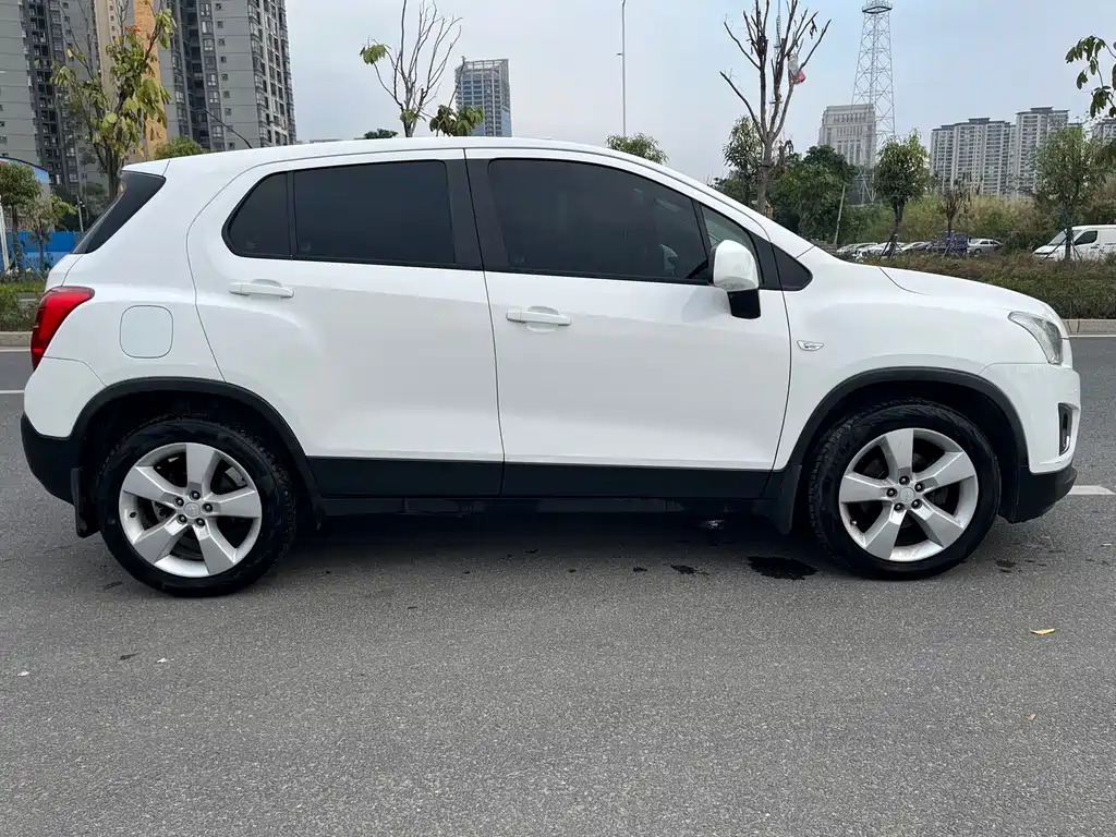 Tracker 1.4 T Manual 2 WD Comfort