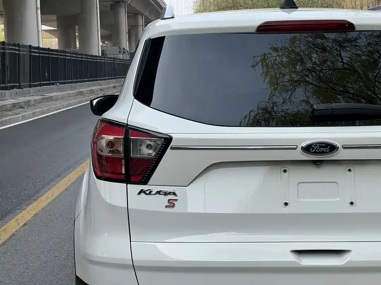 Ford Kuga EcoBoost 245 4 WD Sport