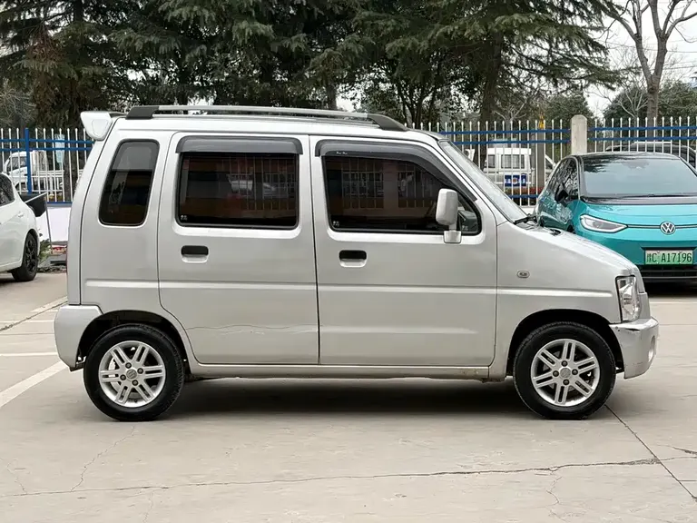 Suzuki Beidouxing 1.0 L Manual Comfort