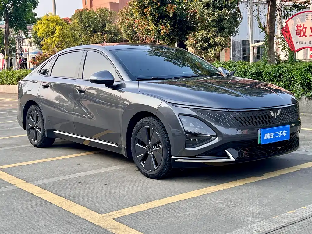 Wuling Starlight Co-Create 150 Standard