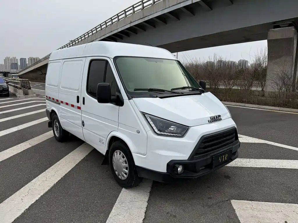 Transit Custom 2.8 T Commercial SWB Mid Roof 3-seatJX493
