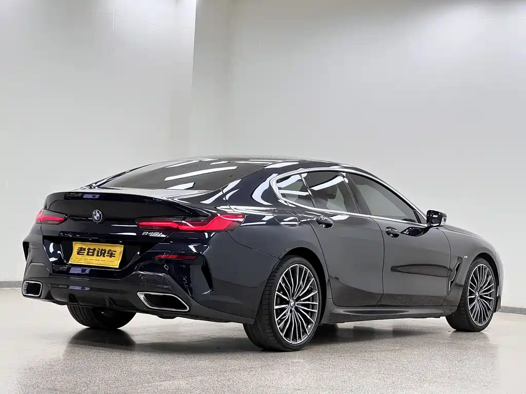 BMW 8 Series Facelift 840 i 4-door Coupe M Sport Package