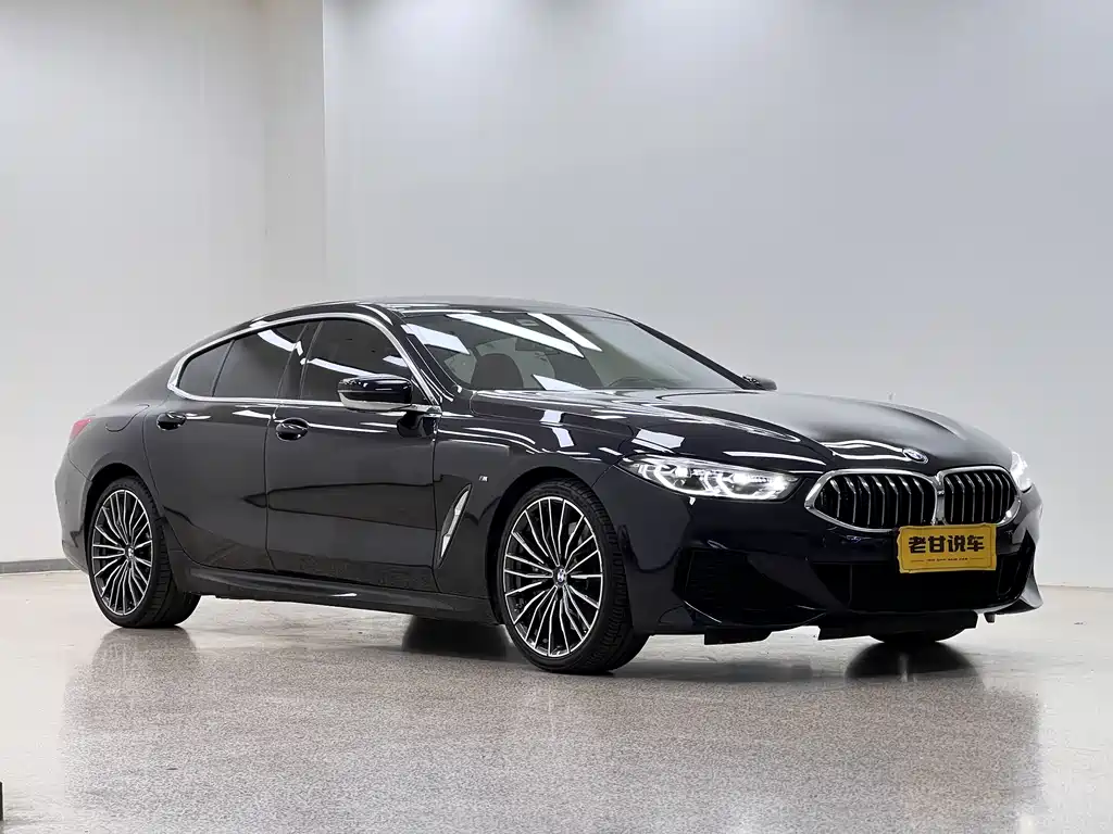 BMW 8 Series Facelift 840 i 4-door Coupe M Sport Package