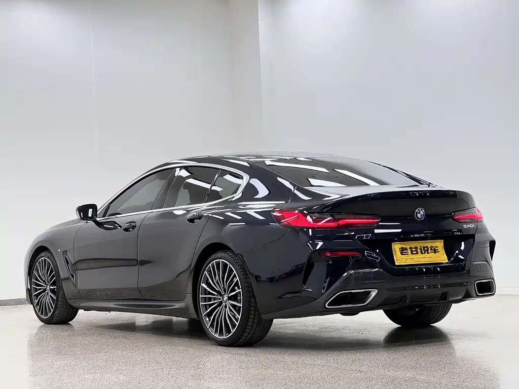 BMW 8 Series Facelift 840 i 4-door Coupe M Sport Package