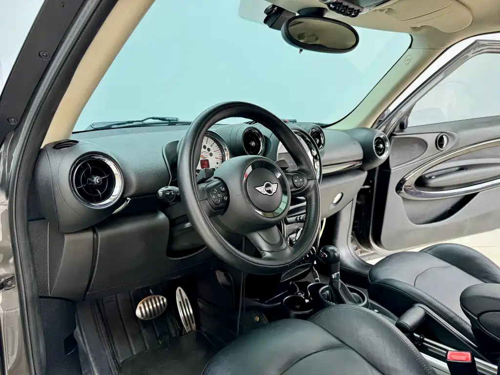 MINI Paceman 1.6 T COOPER S ALL4