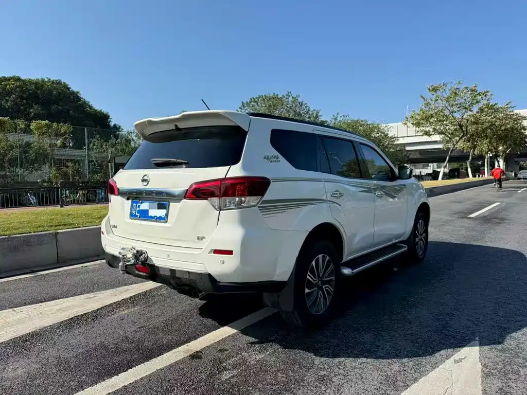 Terra 2.5 L XL Upper 4 WD Auto 4 WD Luxury