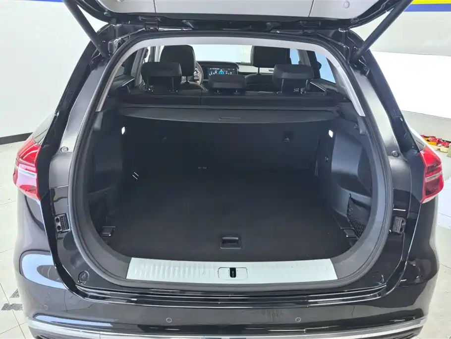 Hongqi HS5 Facelift 2.0 T Connected Flagship Enjoyment