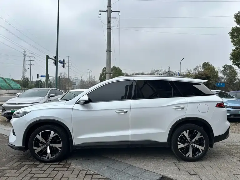 BYD Song Pro NEV 2 nd Gen DM-i 115 KM Outstanding