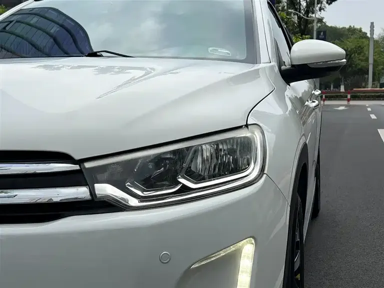 Citroën C3-XR 雪铁龙C3-XR 2015款 1.6 THP 自动智能型
