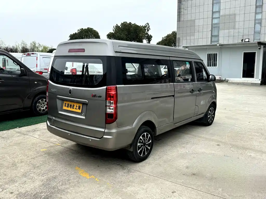 New Haishi X30 L 新海狮X30 L 2021款 1.5 L商务中央空调版客车国VI SWC15 M