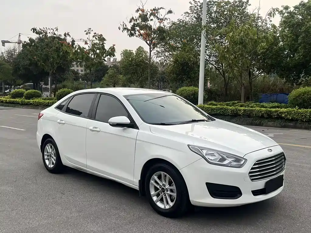 Escort Facelift 1.5 L Auto Quality Enjoyment( ) CN-VI