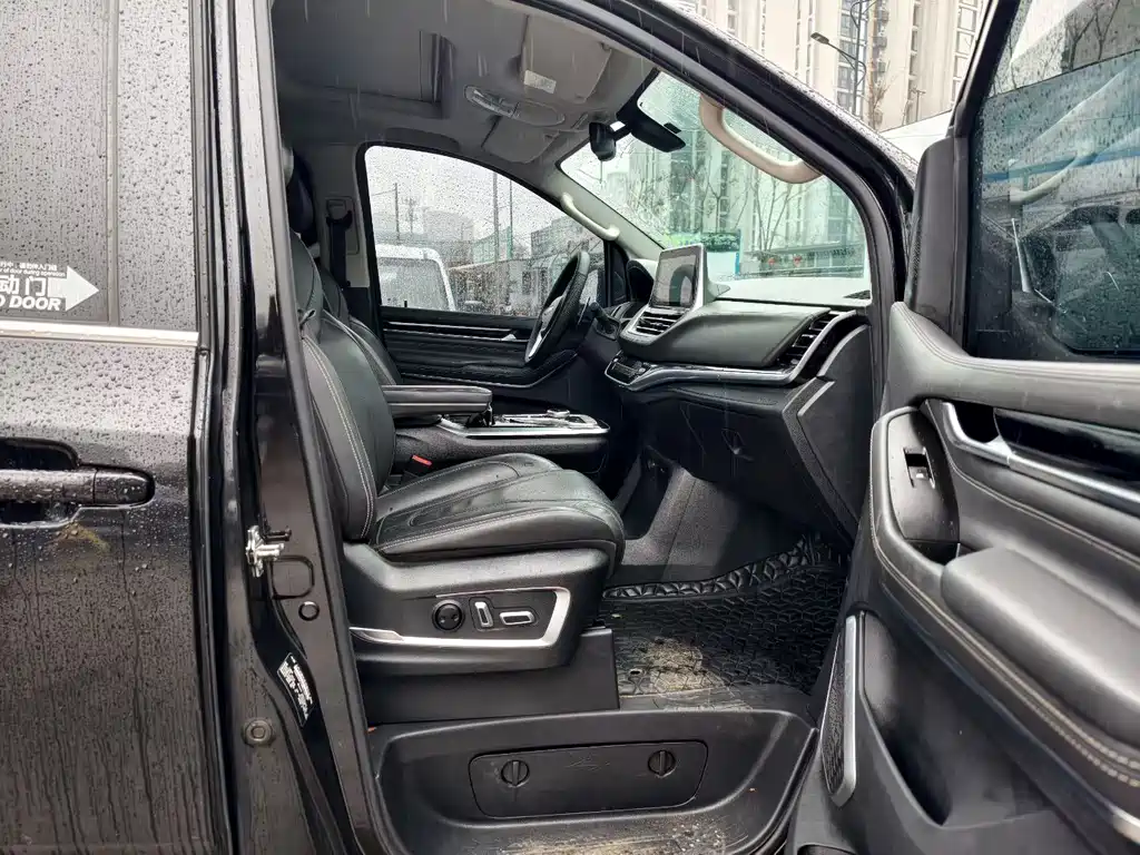 Maxus G20 PLUS 2.0 T Gasoline Auto Smart Supreme