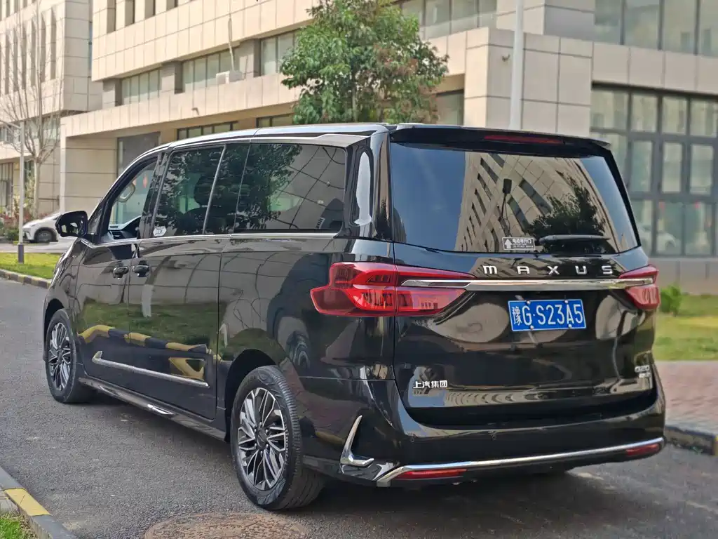 Maxus G20 大通G20 2021款 PLUS 2.0 T 汽油自动尊雅版