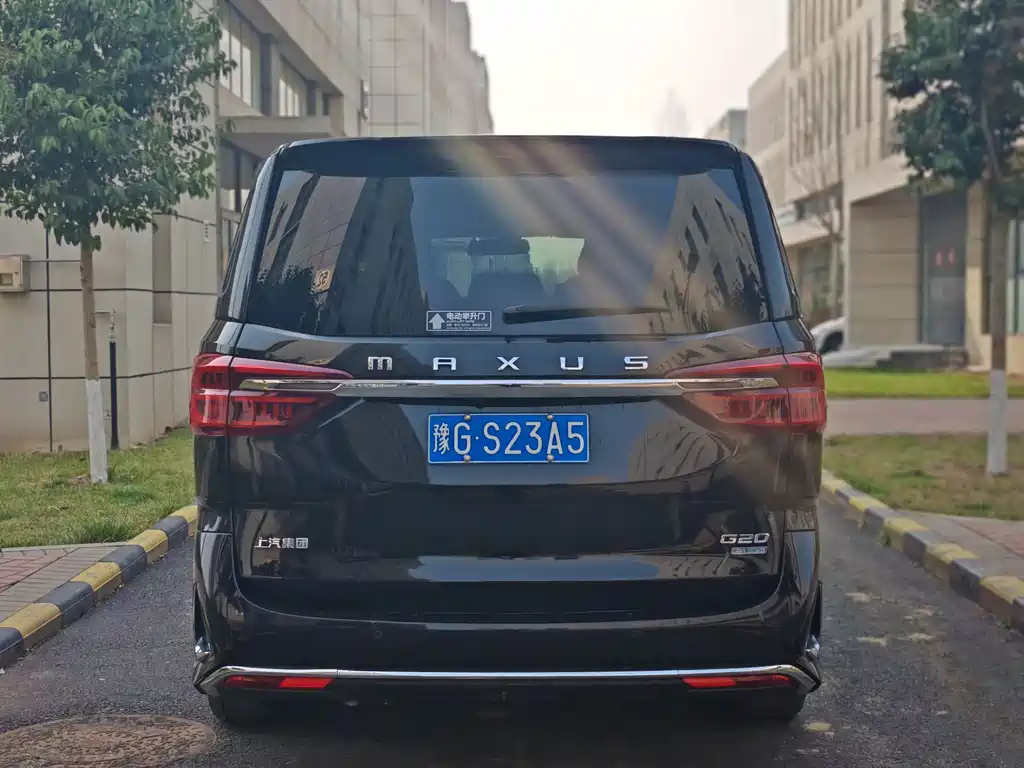 Maxus G20 大通G20 2021款 PLUS 2.0 T 汽油自动尊雅版