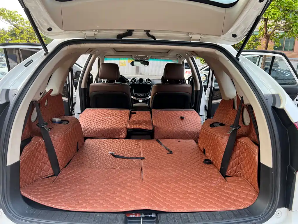 BYD S7 2.0 T Auto Distinguished