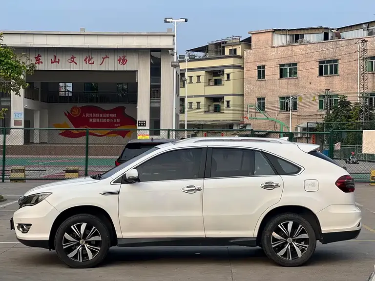 BYD S7 2.0 T Auto Distinguished