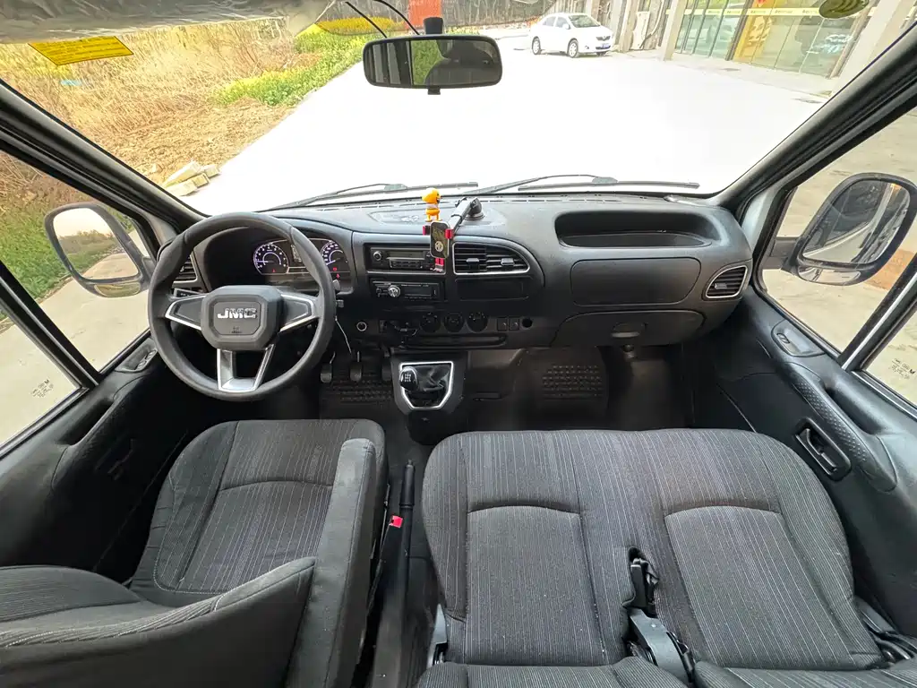 Transit Custom 2.8 T Space King Standard SWB Mid High Roof 6-seat Diesel CN-VI JX493
