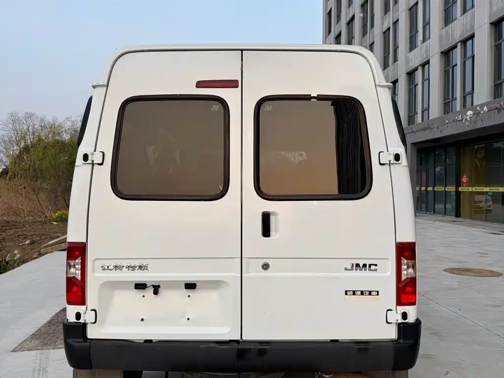 Transit Custom 2.8 T Space King Standard SWB Mid High Roof 6-seat Diesel CN-VI JX493