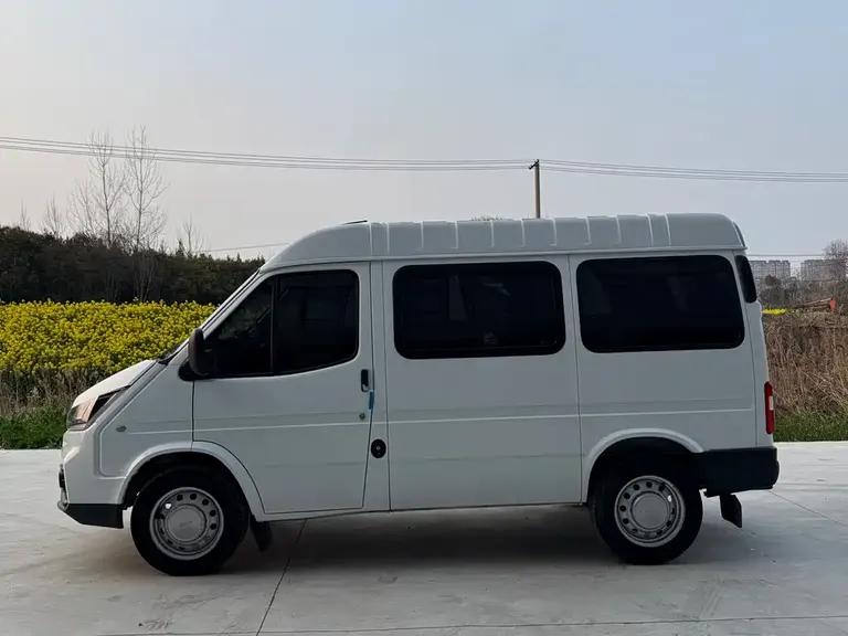 JMC Transit Custom 2.8 T Space King Standard SWB Mid High Roof 6-seat Diesel CN-VI JX493