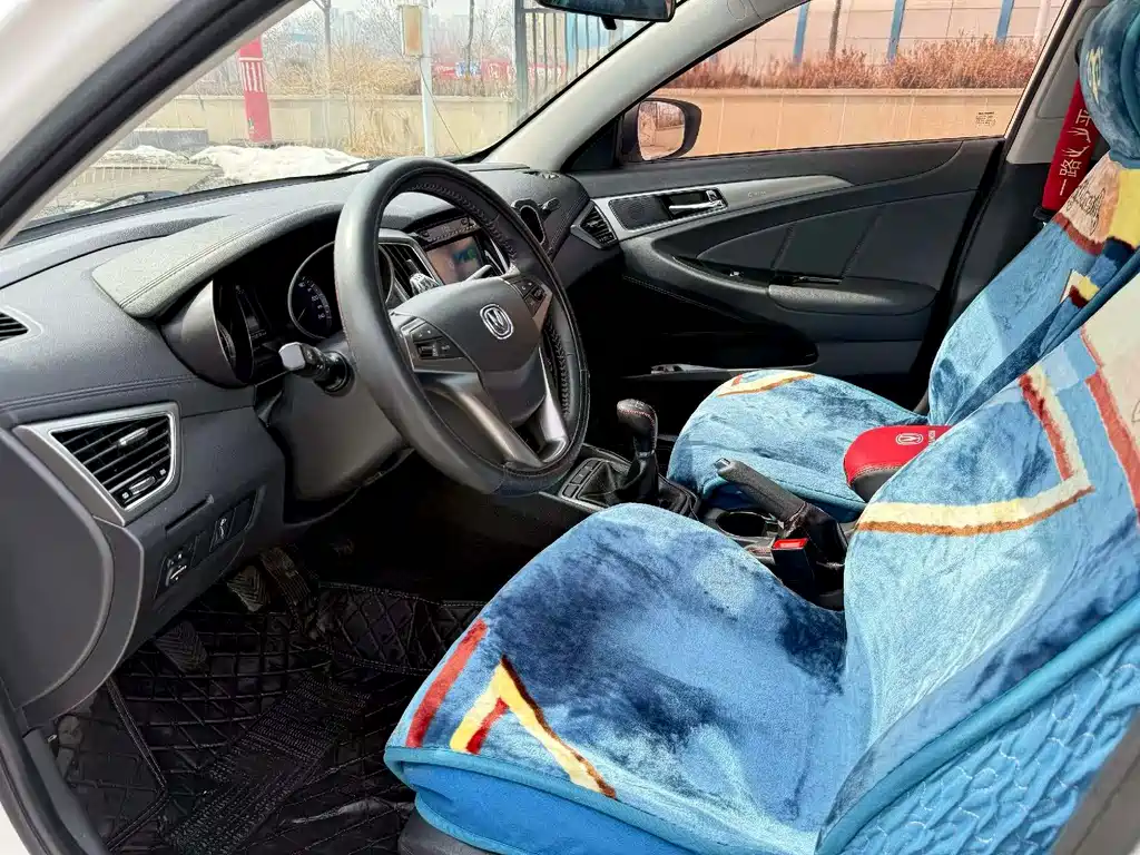Eado XT 1.6 L Manual Handsome Cool